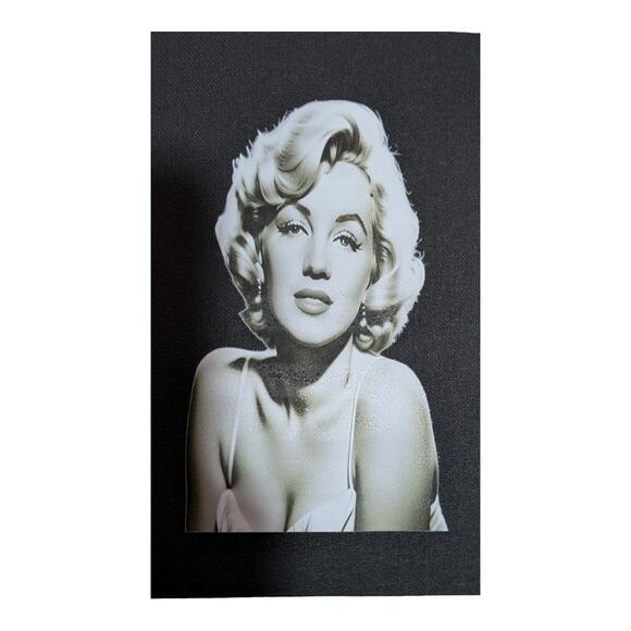 Marilyn Monroe Canvas Print 8 x 10 inches On Black Canvas - Picture 2 of 6